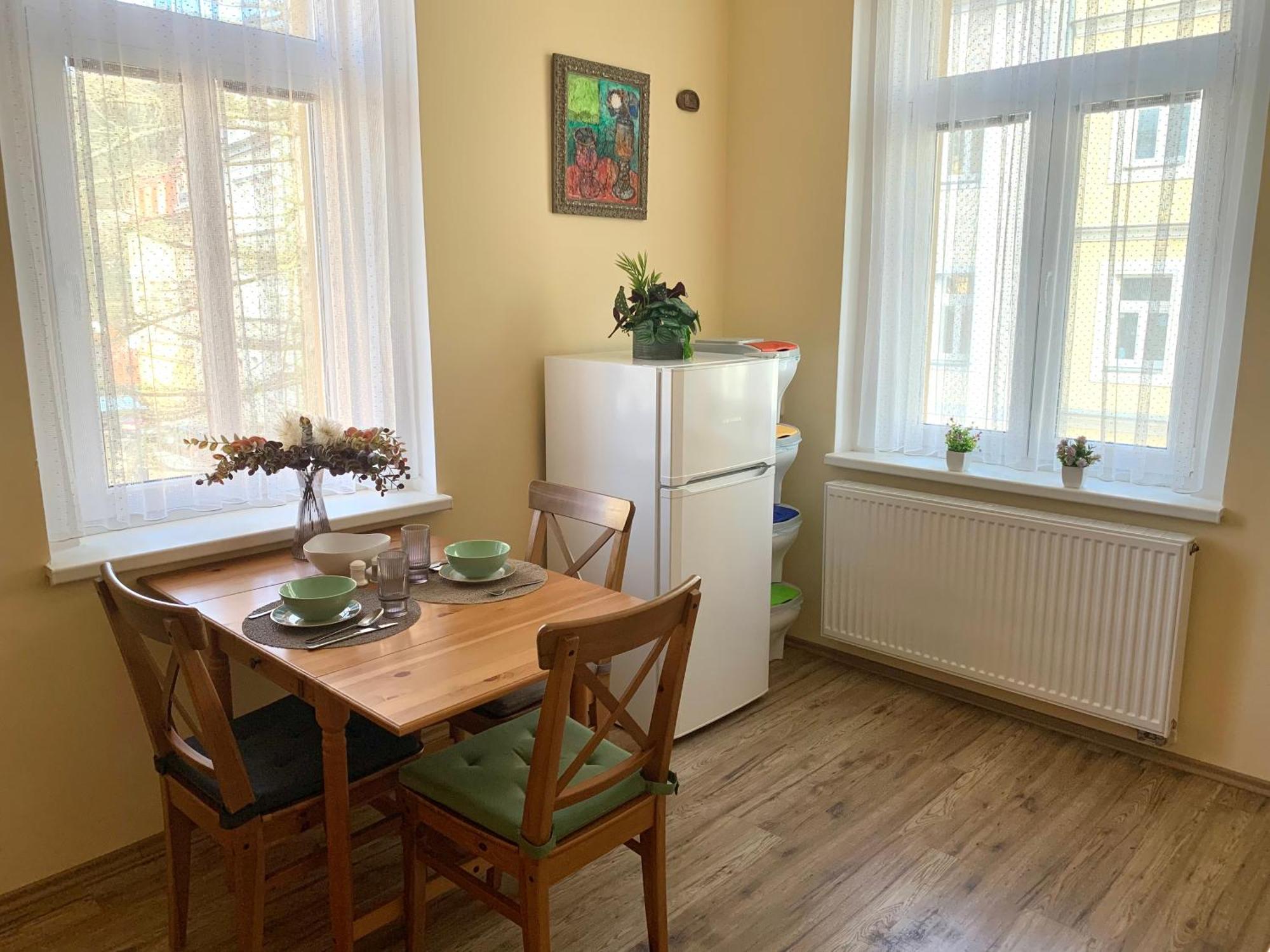 Romanceart Apartments Karlovy Vary Luaran gambar