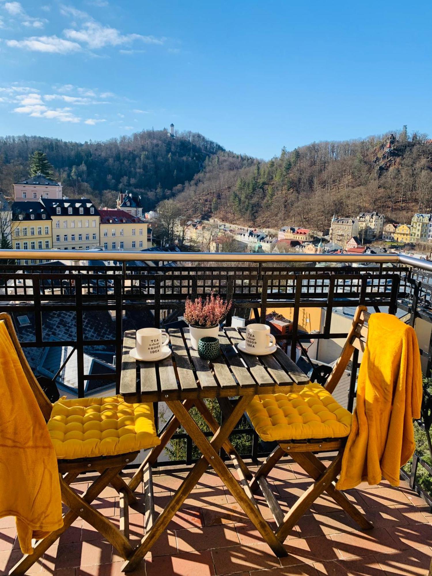 Romanceart Apartments Karlovy Vary Luaran gambar