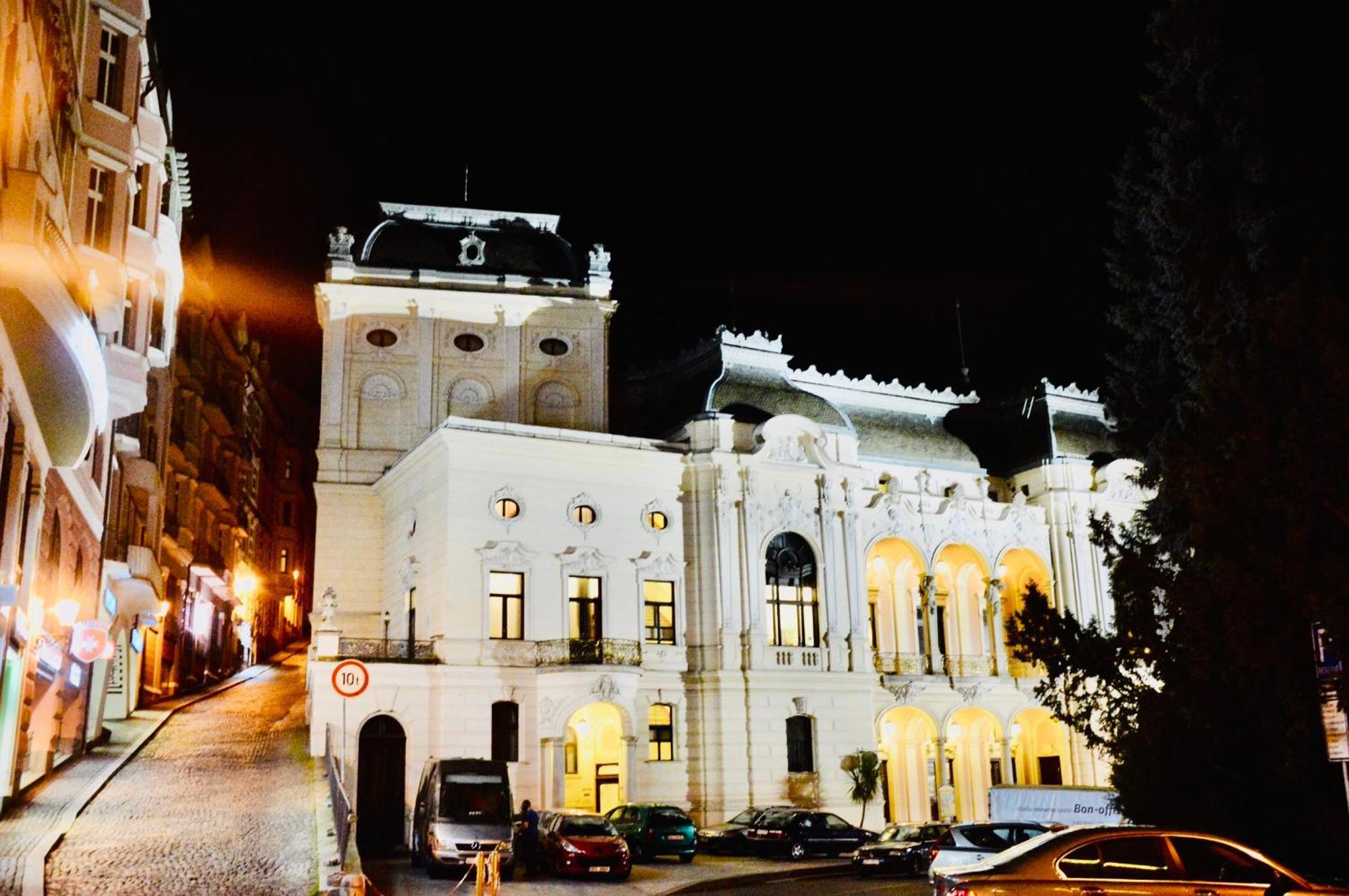 Romanceart Apartments Karlovy Vary Luaran gambar