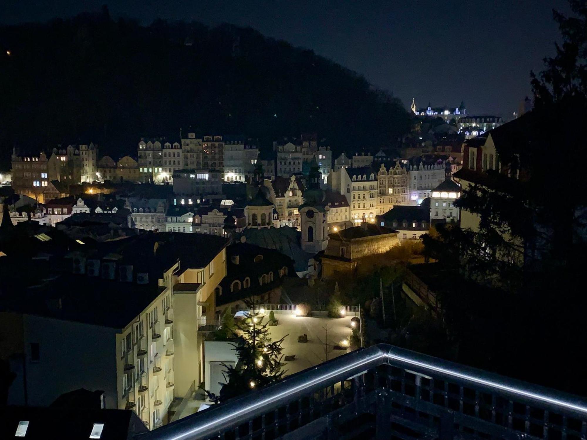 Romanceart Apartments Karlovy Vary Luaran gambar