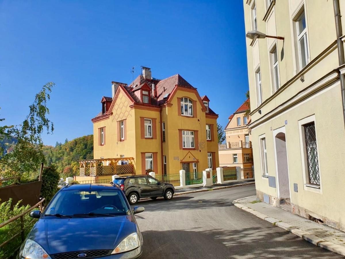 Petrin No. 1 Apartment Karlovy Vary Luaran gambar